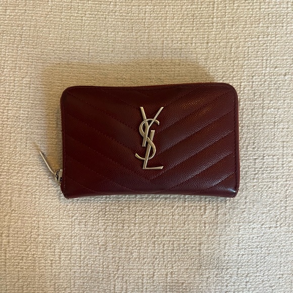 Yves Saint Laurent Handbags - Saint Laurent red wallet